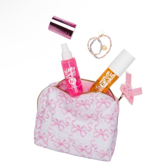 Pink Bow Cosmetics Bag Gift Set by Hi Peach Layne, NWT - Picture 2 of 9